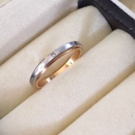 【Petit Marie(プチマリエ)の口コミ】 もともとピンクゴールドで探していたので、この指輪に出会った瞬間からと…