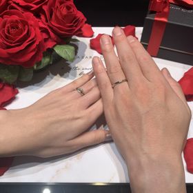 【ラザール ダイヤモンド(LAZARE DIAMOND)の口コミ】 婚約指輪をこちらで購入し、重ね付けをしたかったため同じブランドである…