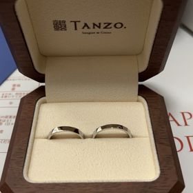【TANZO.(鍛造指輪)の口コミ】 シンプルでいて存在感と輝きがあるもの。尚且つ強度が強いもの。
購入を迷…