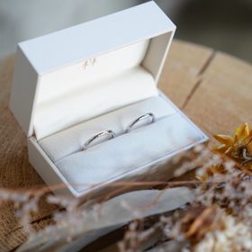 【THREE TREES(スリーツリーズ)の口コミ】 シンプルかつ自分達の個性が出せるような結婚指輪を作りたいと考えていた…