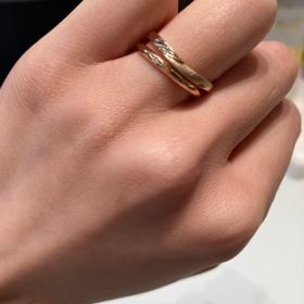 【Disney PRINCESS Rapunzel(ディズニープリンセスラプンツェル)の口コミ】 デザインは、とにかく可愛かったです。
ウェーブのデザインがとても女性ら…