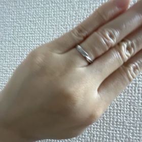 【insembre(インセンブレ)の口コミ】 お互いの求めていたデザインに1番近かったからです。
ウェーブが苦手な旦…