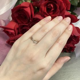 【ESTELLE(エステール)の口コミ】 偶然ネット広告に出てきたエステールの指輪に一目惚れ。別で婚約指輪を彼…