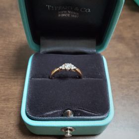 【ティファニー(Tiffany & Co.)の口コミ】 ながく使えるデザインを選びました。価格もブランドにたいしてお手頃でし…