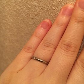 【AFFLUX(アフラックス)の口コミ】 ピンク色がすきで、埋め込まれているピンクダイヤが決め手となりました。…