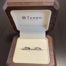 【TANZO.(鍛造指輪)の口コミ】 一生大事に使うものなので、二人の好みにぴったり合うものを探していまし…