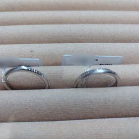 【TRECENTI(トレセンテ)の口コミ】 ダイヤモンドなどの石が外側に無いものを希望していましたので、少しデザ…