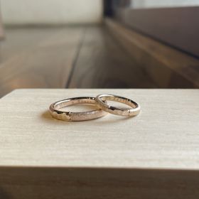 【ichi(イチ)の口コミ】 石地のザラっとしたマットな雰囲気が気に入り、それをベースに考えました…