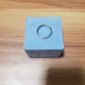 【canal4℃(カナルヨンドシー)の口コミ】 とてもシンプルですが着け心地も良いです
イニシャルや日付も入れてもらい…