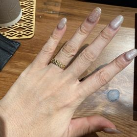 【ith(イズ)の口コミ】 種類が豊富なうえ、デザイン、リングの太さ、カラーなど自分たちの好きな…