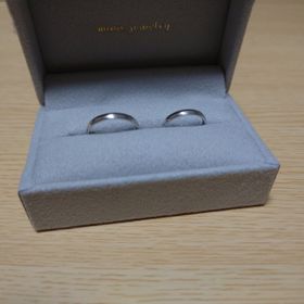 【mina.jewelry(ミナジュエリー)の口コミ】 SNSでさまざまなブランドの指輪のデザインを見ていましたが、特にmina.jew…