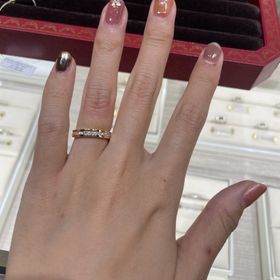 【カルティエ(Cartier)の口コミ】 三種類のゴールドが使われている、まさにカルティエらしい指輪だと思いま…