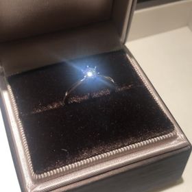 【アイプリモ(I-PRIMO)の口コミ】 指につけた時の印象と、横から見た時の可愛さを重視して選びました。とめ…