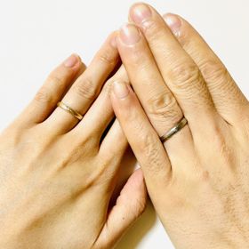 【FISCHER(フィッシャー)の口コミ】 シンプルなデザインですが、マットな質感と他にはないアプリコットゴール…