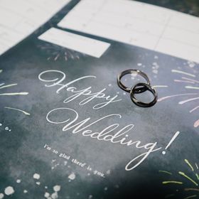 【俄(にわか)の口コミ】 長く使えるデザインと、常日頃付けるという点を重視して選びました。デザ…