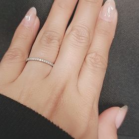 【STAR JEWELRY(スタージュエリー)の口コミ】 プラチナ☓細かいミル打ち☓細かいダイヤモンドで
キラキラしてかわいいです…