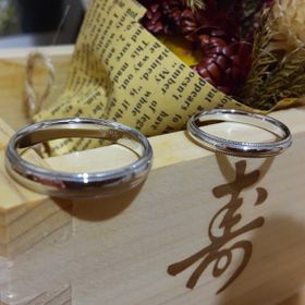 【MIKIMOTO(ミキモト)の口コミ】 もともと、ミル打ちの繊細なデザインに魅力を感じていました。他のブラン…