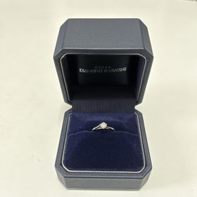 【銀座ダイヤモンドシライシの口コミ】 ストレート・シンプルなリングを探していました。同ブランド2店舗目の訪問…