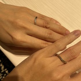 【TRECENTI(トレセンテ)の口コミ】 V型の指輪を探していましたが、V型でも様々な魅力的なデザインがあり、好…