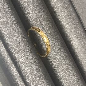 【I's stone(アイズストーン)の口コミ】 デザイン、付けた時の雰囲気がとても気に入りました。
他には無い個性が溢…