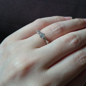 【エクセルコダイヤモンド(EXELCO DIAMOND)の口コミ】 この指輪のデザインが他にないのでそこが気に入って、購入しました。ミル…