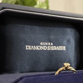 【銀座ダイヤモンドシライシの口コミ】 デザインは、
・私服に合わせ易いようにカジュアルなもの
・手が綺麗に見…