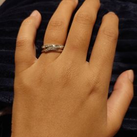 【PILOT BRIDAL(パイロットブライダル)の口コミ】 丈夫という点とデザインの良さで決めました。スイートテンダイヤモンドで…