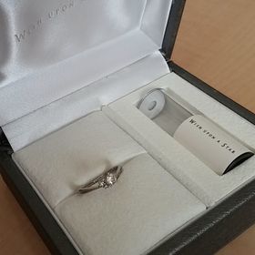 【Wish upon a star(ウィッシュアポンアスター)】の口コミ 私は、性格ががさつなので、せめて指輪だけは女性らしいものが欲しいなと考...