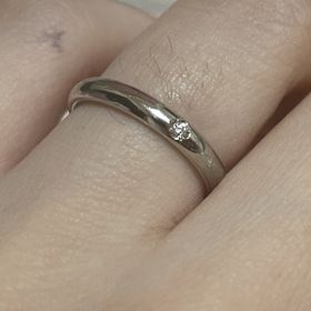 【銀座ダイヤモンドシライシの口コミ】 価格とシンプルさです。婚約指輪と違い毎日つけているものなので汚れや傷…