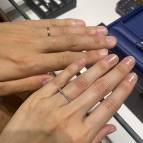 【銀座ダイヤモンドシライシの口コミ】 婚約指輪はTiffanyのハーモニーを頂いていたので、それに合うものをネット…