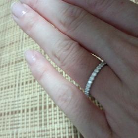 【銀座ダイヤモンドシライシの口コミ】 店員さんの接客とダイヤモンドの輝きです。何も分からない私達に丁寧に寄…