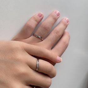 【With thee(ウィズィー)の口コミ】 結婚指輪なのでいつでもどこでもつけられるようなシンプルなものを探して…