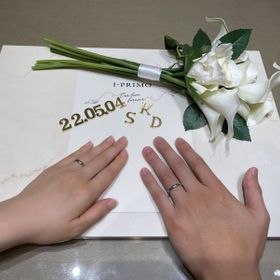 【アイプリモ(I-PRIMO)の口コミ】 シンプルかつ存在感のある輝きが美しかったからです。結婚指輪は常日頃か…