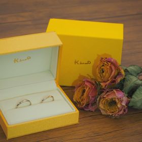 【ケイウノ ブライダル(K.UNO BRIDAL)の口コミ】 フルオーダーができ、その場でデザイナーさんと想像を膨らませて進めてい…