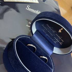 【Something Blue(サムシングブルー)の口コミ】 男性女性ともにデザインがとてもよく、値段も良かったので決めました。カ…