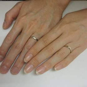 【銀座ダイヤモンドシライシの口コミ】 色々な種類、形を試させていただき、この指輪を付けた瞬間にこれだ！！と…