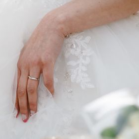 【ROYAL ASSCHER(ロイヤル・アッシャー)の口コミ】 なにより、ダイヤモンドの輝きの美しさに惹かれました。
指にはめた時、普…