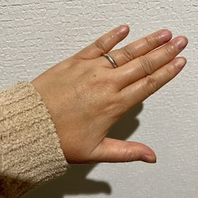 【ティファニー(Tiffany & Co.)の口コミ】 ブランドは憧れのティファニーと決めていました。
リングの決め手は何とい…