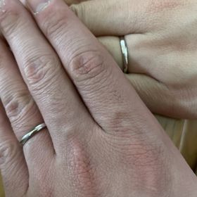 【カオキ　ダイヤモンド専門卸直営店の口コミ】 奥さんがデザインと価格が良いと大喜びでこれに決めました。
僕自身もデザ…