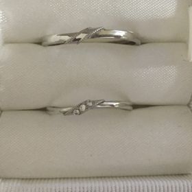 【ete(エテ)の口コミ】 もともとeteのアクセサリーが好きで、指輪以外も何点か持っていたため。
…