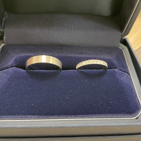 【銀座ダイヤモンドシライシの口コミ】 着け心地が良かったこと。
メンズの指輪4ミリ以上を探しており対応してい…