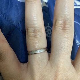 【insembre(インセンブレ)の口コミ】 初めはネットで色々調べて、違う指輪を目当てにお店まで足を運びました。…