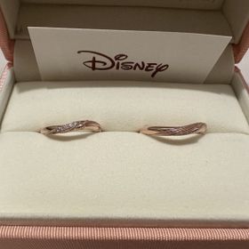 【ケイウノ ブライダル(K.UNO BRIDAL)の口コミ】 指輪のデザインで、ミッキーのポイントが見た目でわかるものがよかった。…