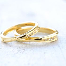 【湘南彫金工房 andfuseの口コミ】 クロスのデザインにして、華奢な感じにしたり、ストーンをつけゴージャス…