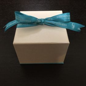 【銀座ダイヤモンドシライシの口コミ】 婚約指輪に憧れており、旦那さんにお願いして買ってもらいました。
THE婚…