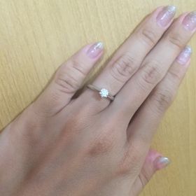 【TASAKI(タサキ)の口コミ】 シンプルで飽きのこないデザインが気に入りました。数社見た中で希望のカ…