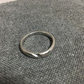 【俄(にわか)の口コミ】 各指輪にコンセプトがあり、デザインもシンプルでそれでいておしゃれな飽…