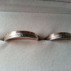 【Something Blue(サムシングブルー)の口コミ】 ブランド名に魅かれてのぞいてみたところ、この指輪を見つけました。ピン…