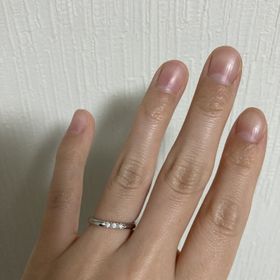 【MIKIMOTO(ミキモト)の口コミ】 シンプルでつけ心地が良いもの、と言うことでこの指輪にしました。某Tの指…
