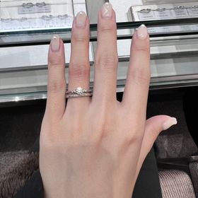 【アイプリモ(I-PRIMO)の口コミ】 婚約指輪と結婚指輪をアイプリモ新宿店で購入しました。指輪やダイヤの事…